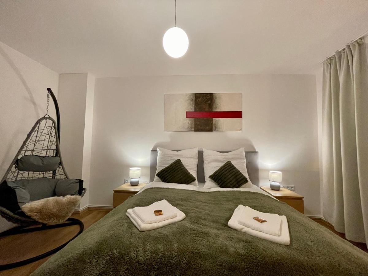 Downtown Apartment By Ninja Spaces - Kingsize-Bett, Kueche, Netflix, Terrasse Wuppertal Luaran gambar